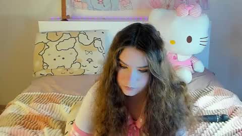 Snapshot of kuraii_ chatting on 02/11/25, 02:25 Anna online show from 02/11/25, 02:25