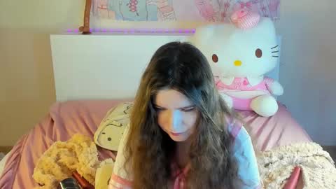 Snapshot of kuraii_ chatting on 02/14/25, 08:31 Anna online show from 02/14/25, 08:31