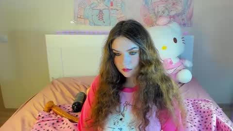 Snapshot of kuraii_ chatting on 03/07/25, 11:38 Anna online show from 03/07/25, 11:38