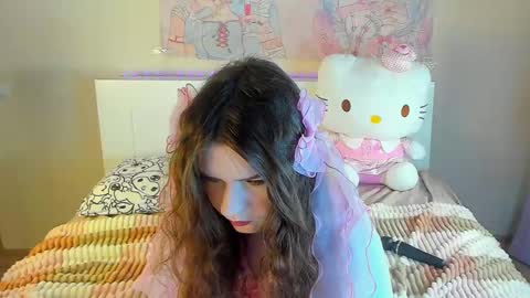 Snapshot of kuraii_ chatting on 03/09/25, 08:21 Anna online show from 03/09/25, 08:21