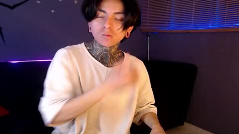 kuregari_xs online show from 10/21/25, 03:51