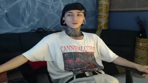 kuregari_xs online show from 10/27/25, 01:42