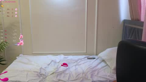 Snapshot of kuro_ren chatting on 04/10/26, 03:45 Ren online show from 04/10/26, 03:45