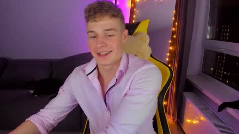 kurt_hanssen online show from 11/16/25, 08:25