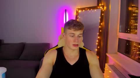 kurt_hanssen online show from 11/23/25, 03:01