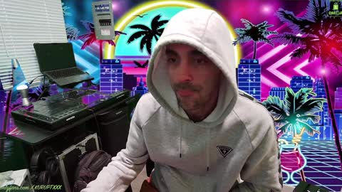 Snapshot of kuruptxxx chatting on 01/07/25, 09:57 kuruptxxx online show from 01/07/25, 09:57