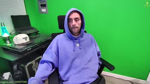 Snapshot of kuruptxxx chatting on 01/21/25, 06:00 kuruptxxx online show from 01/21/25, 06:00