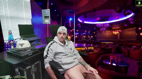 Snapshot of kuruptxxx chatting on 01/23/25, 07:07 kuruptxxx online show from 01/23/25, 07:07