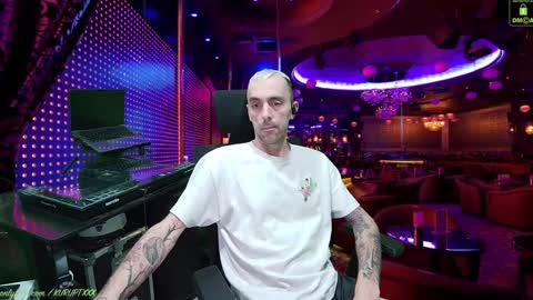 Snapshot of kuruptxxx chatting on 01/27/25, 02:31 kuruptxxx online show from 01/27/25, 02:31