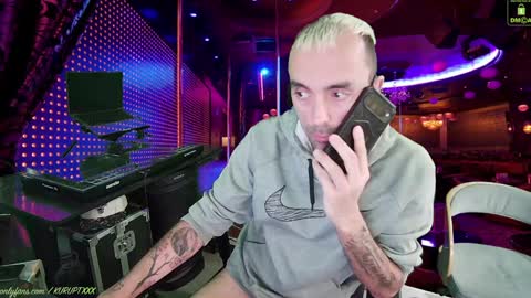 Snapshot of kuruptxxx chatting on 01/29/25, 07:43 kuruptxxx online show from 01/29/25, 07:43