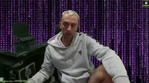 Snapshot of kuruptxxx chatting on 02/20/25, 07:41 kuruptxxx online show from 02/20/25, 07:41