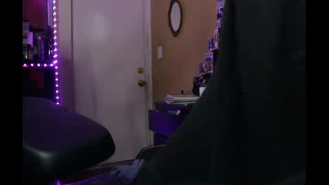 Snapshot of kushgoth chatting on 09/29/25, 04:17 Kushgoth online show from 09/29/25, 04:17