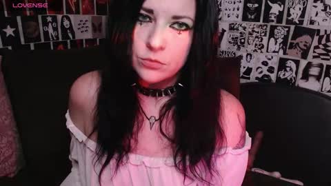 Snapshot of kvopa chatting on 10/17/25, 10:12 Kvopa online show from 10/17/25, 10:12