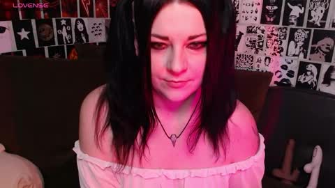 Snapshot of kvopa chatting on 10/29/25, 10:22 Kvopa online show from 10/29/25, 10:22