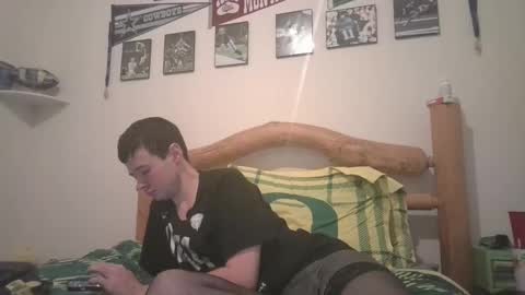 Snapshot of kwahrens22 chatting on 09/26/25, 01:31 Kenji online show from 09/26/25, 01:31