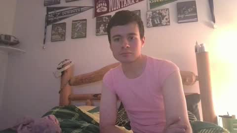 Snapshot of kwahrens22 chatting on 01/18/26, 01:53 Kenji online show from 01/18/26, 01:53