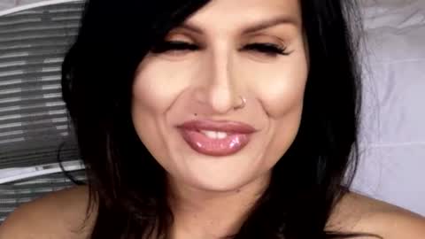 Snapshot of kxaxmichelle chatting on 03/25/26, 06:58 Kick online show from 03/25/26, 06:58