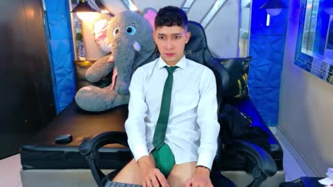 Snapshot of kygo_williams chatting on 10/05/25, 02:04 Kygo online show from 10/05/25, 02:04