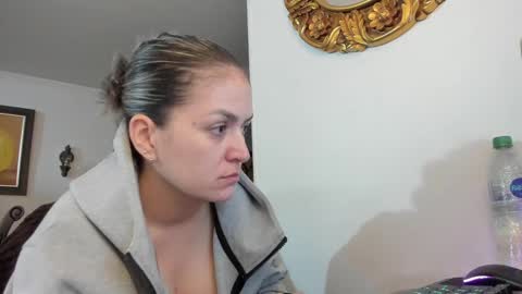 Snapshot of kyhara chatting on 02/20/25, 01:46 kyhara online show from 02/20/25, 01:46