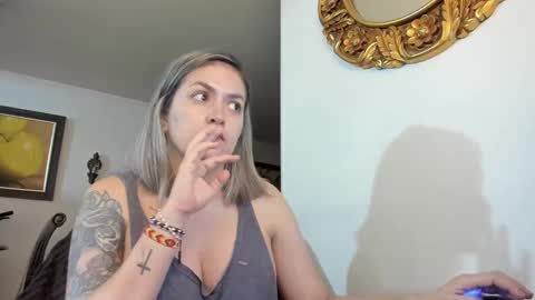 Snapshot of kyhara chatting on 02/21/25, 05:24 kyhara online show from 02/21/25, 05:24