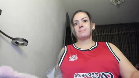 Snapshot of kyhara chatting on 10/01/25, 11:22 kyhara online show from 10/01/25, 11:22