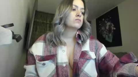 Snapshot of kyhara chatting on 10/06/25, 02:53 kyhara online show from 10/06/25, 02:53