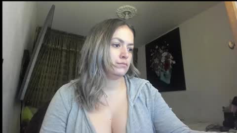 Snapshot of kyhara chatting on 10/16/25, 02:34 kyhara online show from 10/16/25, 02:34