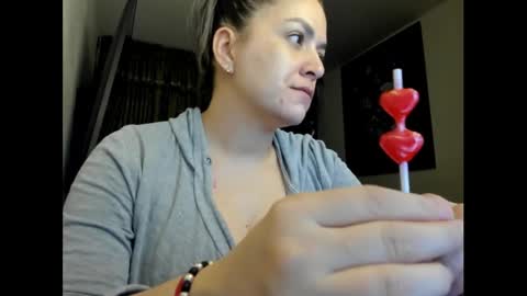 Snapshot of kyhara chatting on 11/12/25, 01:17 kyhara online show from 11/12/25, 01:17