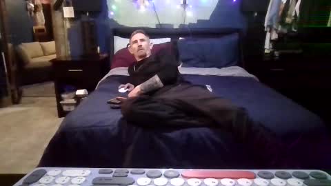 Snapshot of kyl3baron3 chatting on 03/01/25, 08:53 kyl3baron3 online show from 03/01/25, 08:53