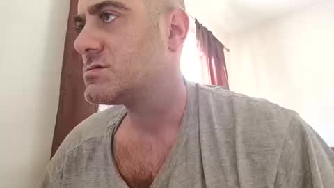 Snapshot of kyle67527 chatting on 10/10/25, 02:05 kyle67527 online show from 10/10/25, 02:05