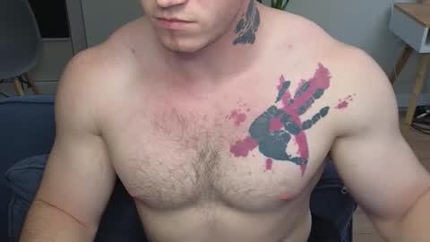 Snapshot of kyle_4u chatting on 10/22/25, 05:41 Kyle online show from 10/22/25, 05:41