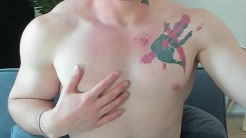 Snapshot of kyle_4u chatting on 11/02/25, 07:55 Kyle online show from 11/02/25, 07:55