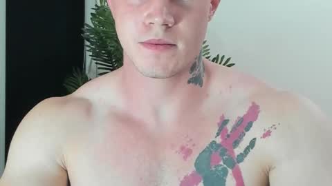 Snapshot of kyle_4u chatting on 11/10/25, 05:23 Kyle online show from 11/10/25, 05:23