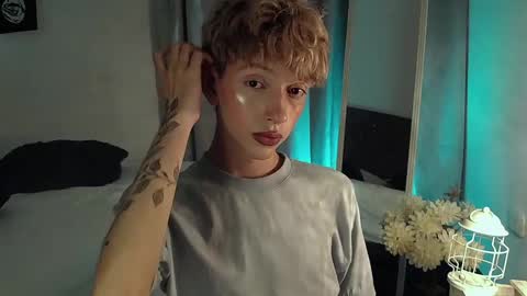 Snapshot of kyle__cooper chatting on 12/12/24, 02:04 Kyle Cooper online show from 12/12/24, 02:04