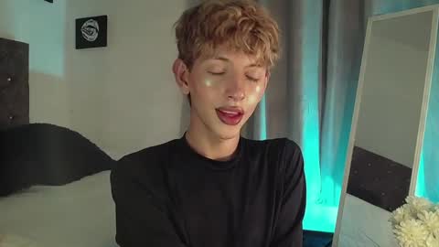 Snapshot of kyle__cooper chatting on 12/14/24, 04:12 Kyle Cooper online show from 12/14/24, 04:12