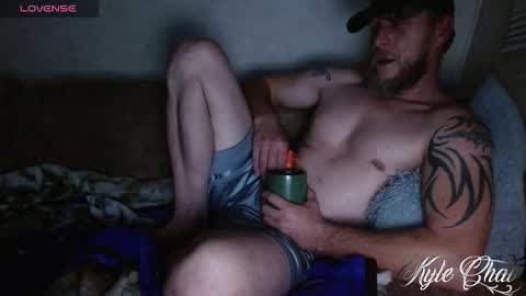 Kyle chat online show from 11/23/25, 08:58