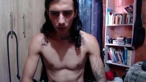 kyleer77 online show from 11/01/25, 06:21