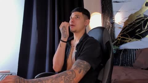 Snapshot of kylesmithx_ chatting on 12/13/25, 10:48 kylesmithx_ online show from 12/13/25, 10:48