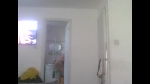 Snapshot of kylestrips4youq chatting on 04/19/26, 11:53 kylestrips4youq online show from 04/19/26, 11:53