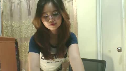 its me KYLIE online show from 10/18/25, 05:57