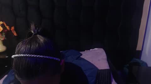 kylie_bloom online show from 10/21/25, 08:42