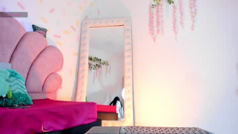 Snapshot of kylie_evans_18 chatting on 03/09/25, 02:39 Kylie online show from 03/09/25, 02:39