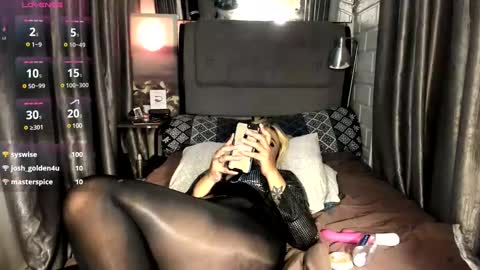 Snapshot of kylie_iyutera chatting on 01/16/25, 08:33 kylie online show from 01/16/25, 08:33