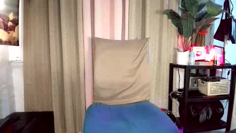 Snapshot of kylie_iyutera chatting on 11/10/25, 07:07 kylie online show from 11/10/25, 07:07