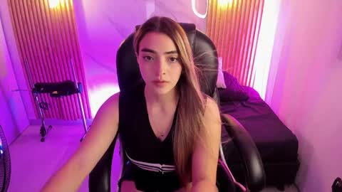 Snapshot of kylie_jones6 chatting on 05/06/26, 02:51 KYLIE online show from 05/06/26, 02:51