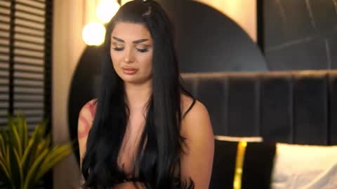 Kylie online show from 02/11/26, 05:34