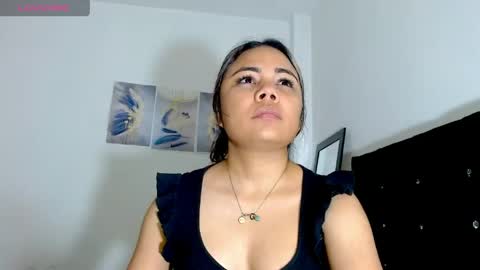 Snapshot of kylie_loveee chatting on 05/20/26, 12:22 Paola online show from 05/20/26, 12:22