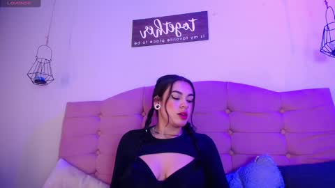 kylie_ls online show from 01/13/25, 03:36