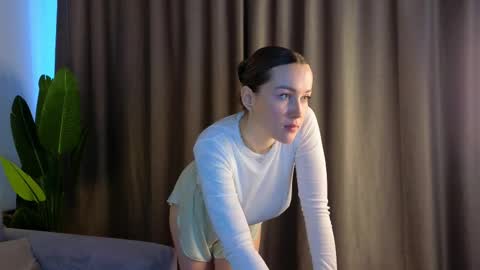 Anna online show from 02/08/25, 07:26