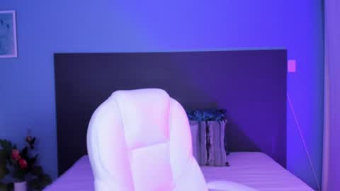 Snapshot of kylie_reyes chatting on 12/04/24, 08:07 Kylie Reyes online show from 12/04/24, 08:07